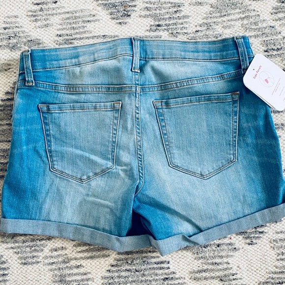 Isabel Maternity by Ingrid & Isabel Shorts Womens Maternity Shorts